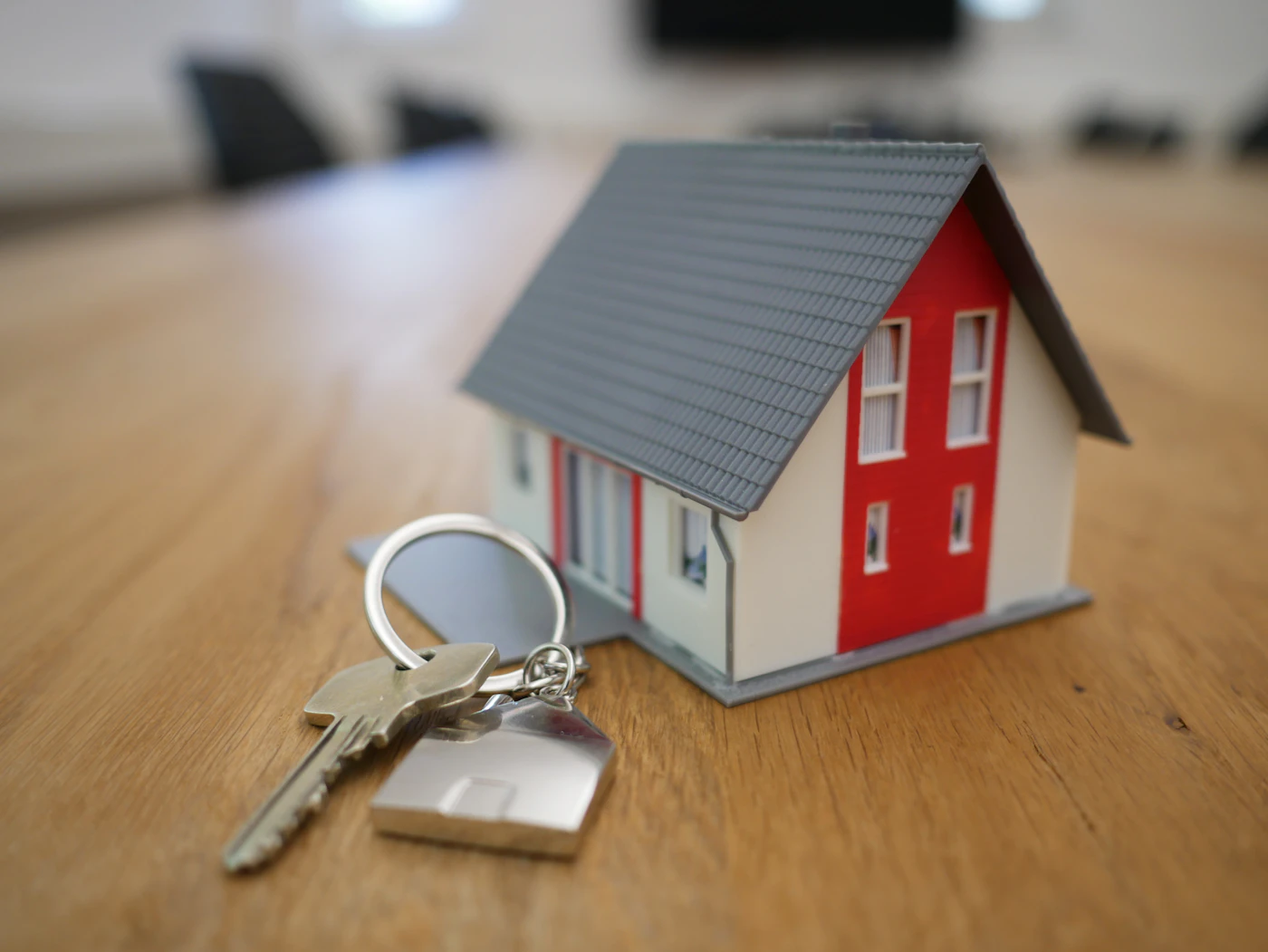 Real Estate & Showcases